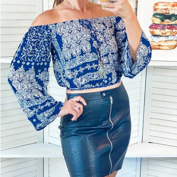 Altar'd State blue and white off the shoulder crop top - Picture 1 of 11